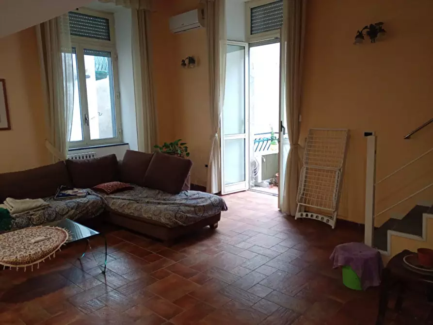 Immagine 51 di Appartamento in affitto  in via Santa Chiara 24 a Napoli