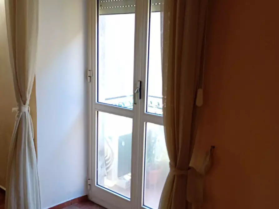 Immagine 53 di Appartamento in affitto  in via Santa Chiara 24 a Napoli