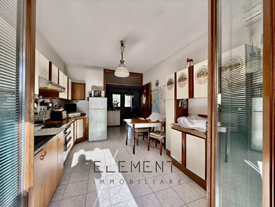 Immagine 6 di Appartamento in vendita  in via Vicentini a Pescantina