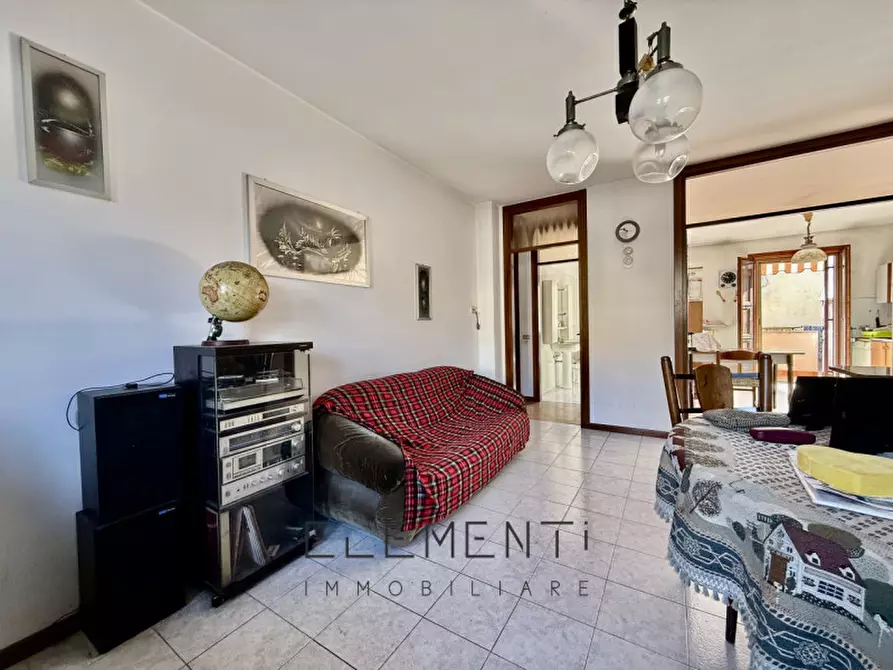 Immagine 10 di Appartamento in vendita  in via Vicentini a Pescantina