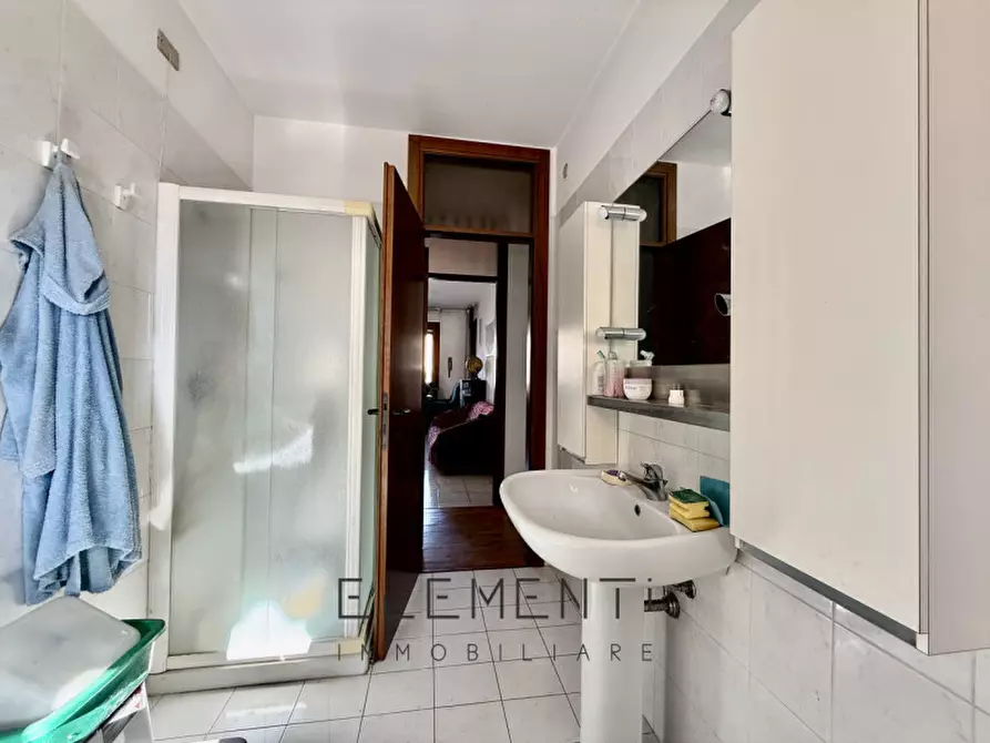 Immagine 12 di Appartamento in vendita  in via Vicentini a Pescantina
