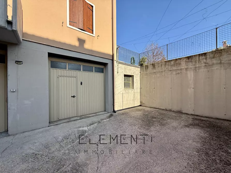 Immagine 22 di Appartamento in vendita  in via Vicentini a Pescantina