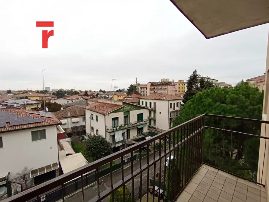 Immagine 1 di Appartamento in affitto  in Via Cittanova a Padova