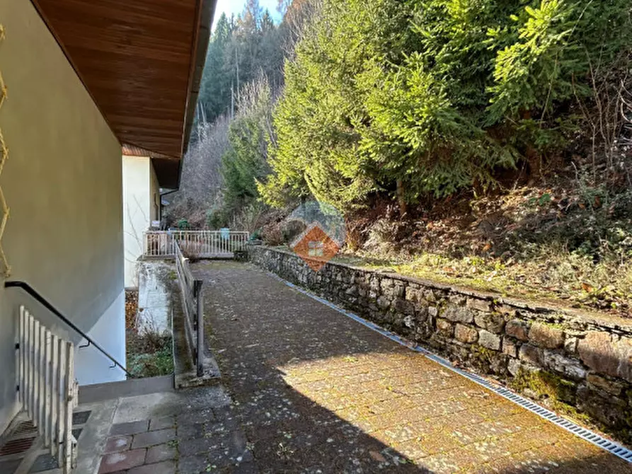 Immagine 13 di Appartamento in vendita  a Altopiano Della Vigolana