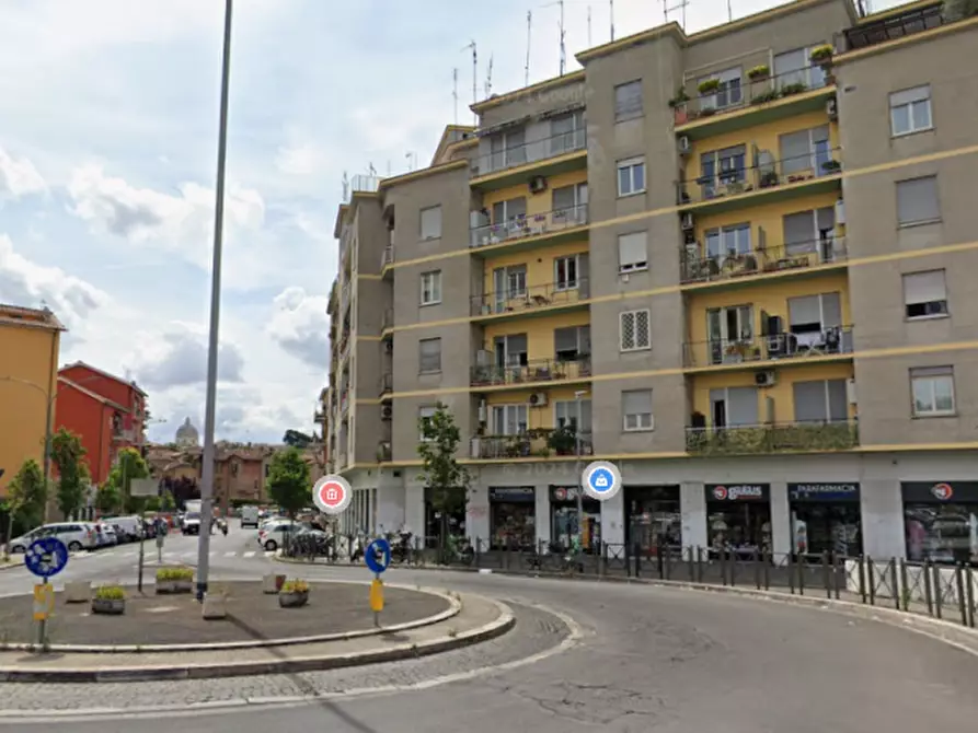 Immagine 3 di Appartamento in vendita  in Piazza Augusto Albini a Roma