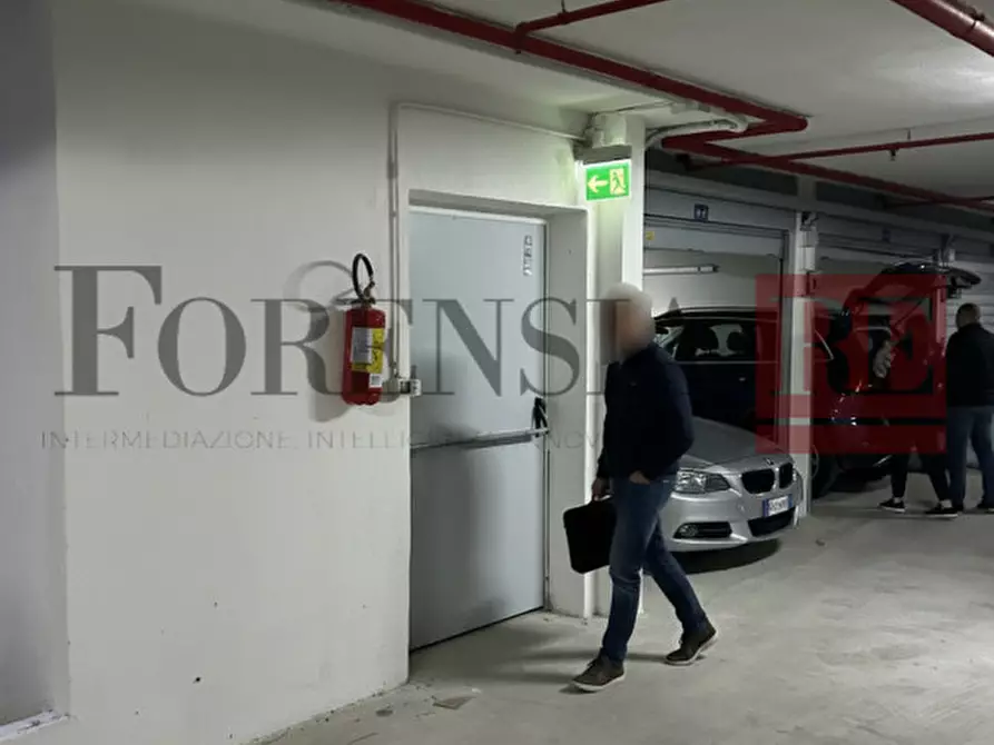 Immagine 12 di Garage in vendita  in Via Aldo Moro a San Giorgio A Cremano