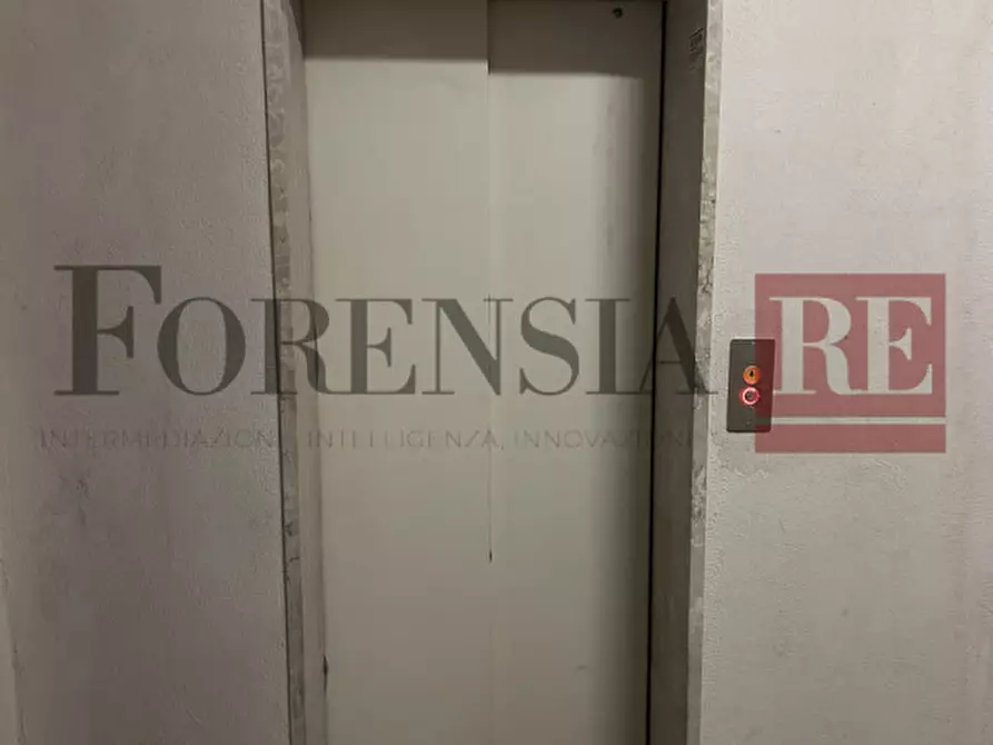 Immagine 17 di Garage in vendita  in Via Aldo Moro a San Giorgio A Cremano