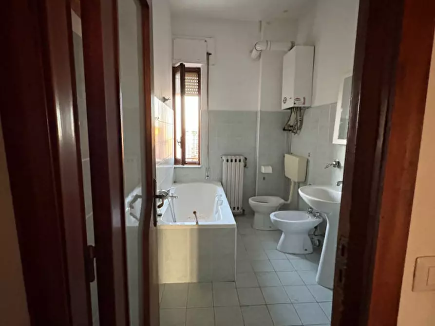 Immagine 10 di Appartamento in vendita  in VIA ETTORE VITALE a Catanzaro