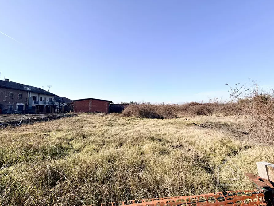 Immagine 2 di Terreno in vendita  in Via Giacomo Matteotti 2 a Verolengo