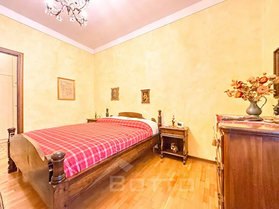 Immagine 14 di Villa in vendita  in Via Angelo Valazza 60 a Boca