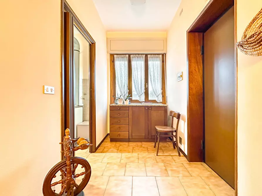 Immagine 17 di Villa in vendita  in Via Angelo Valazza 60 a Boca