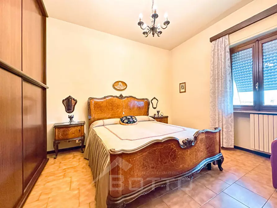 Immagine 20 di Villa in vendita  in Via Angelo Valazza 60 a Boca