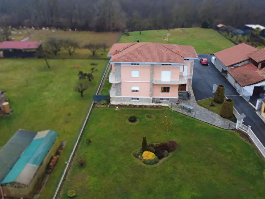 Immagine 56 di Villa in vendita  in Via Angelo Valazza 60 a Boca