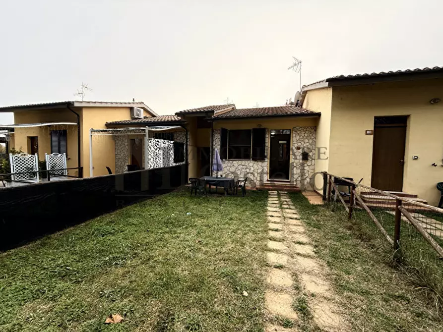 Immagine 28 di Appartamento in vendita  in Rigutini a Castiglione Del Lago