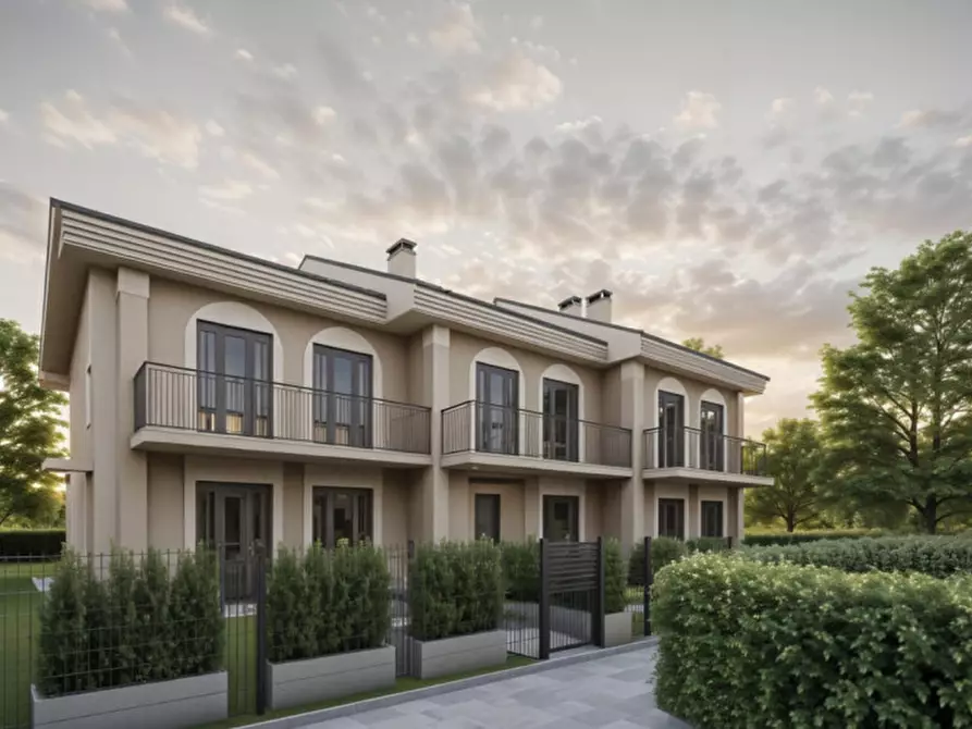 Immagine 1 di Villetta a schiera in vendita  in Via Nazario Sauro a Thiene