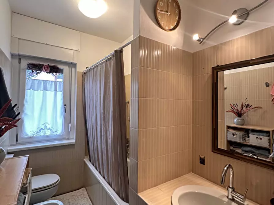 Immagine 18 di Appartamento in vendita  in Via Dante Alighieri a Schio