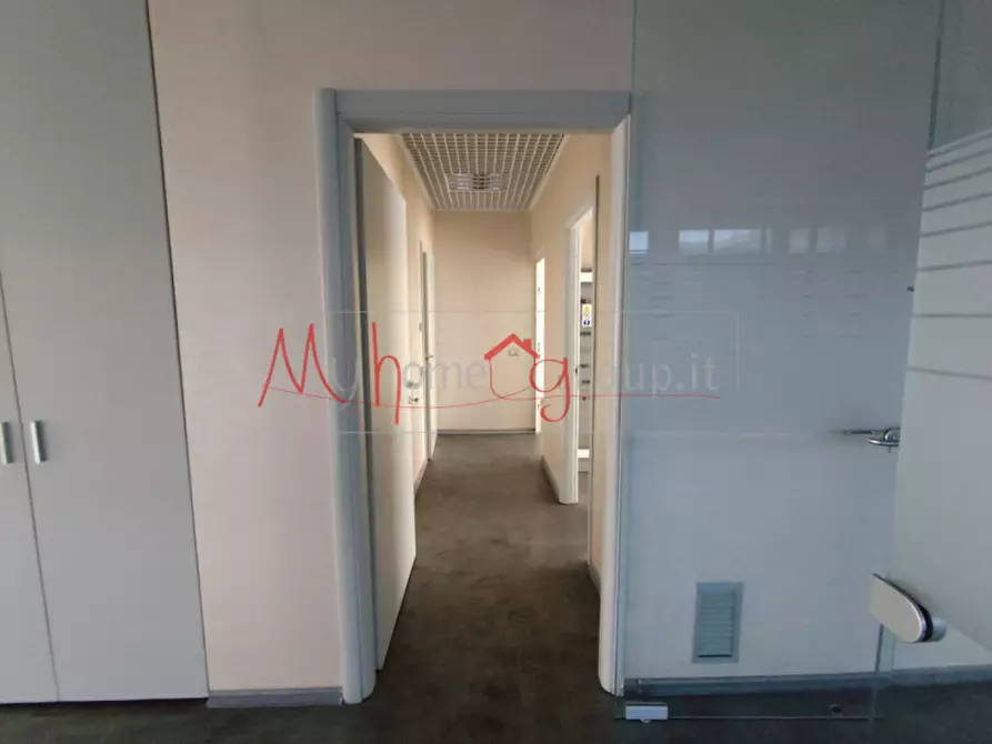 Immagine 7 di Ufficio in vendita  in Via Roma a Ponte San Nicolò