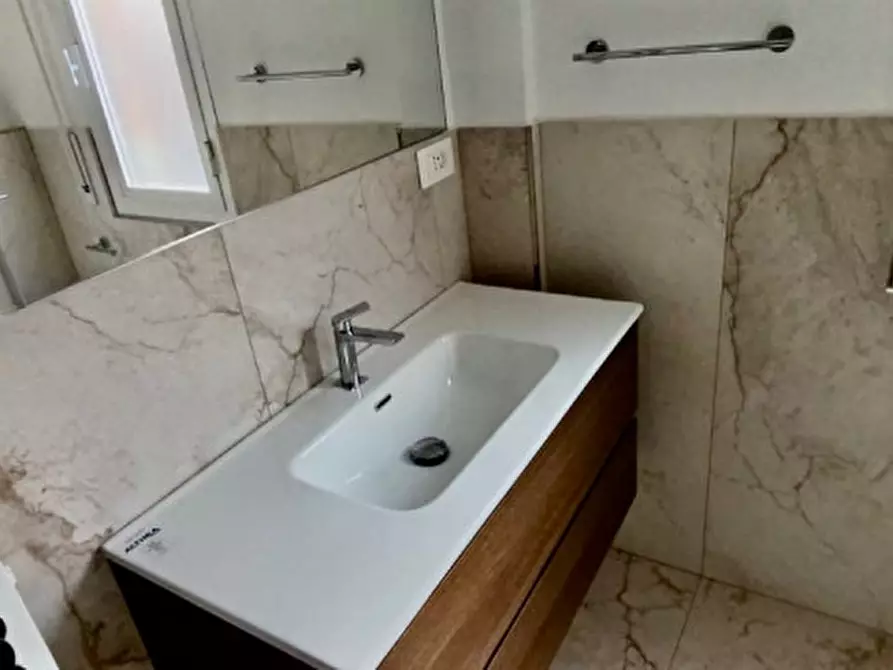 Immagine 15 di Appartamento in affitto  in Corso Luigi Andrea Martinetti a Genova