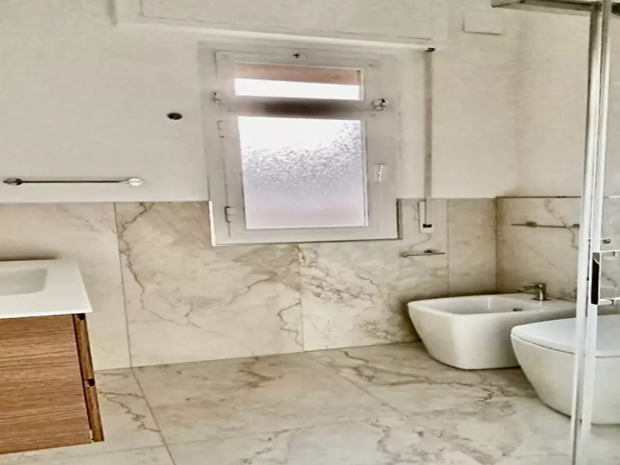 Immagine 16 di Appartamento in affitto  in Corso Luigi Andrea Martinetti a Genova