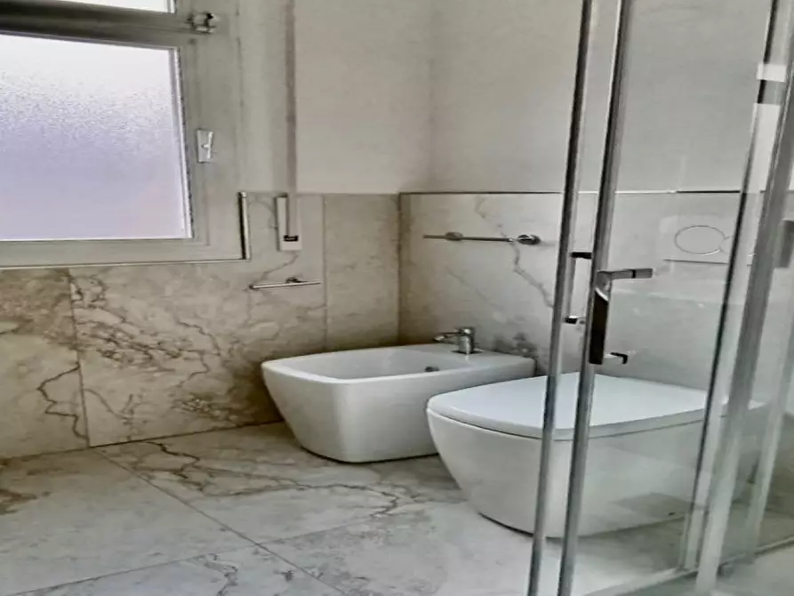 Immagine 18 di Appartamento in affitto  in Corso Luigi Andrea Martinetti a Genova