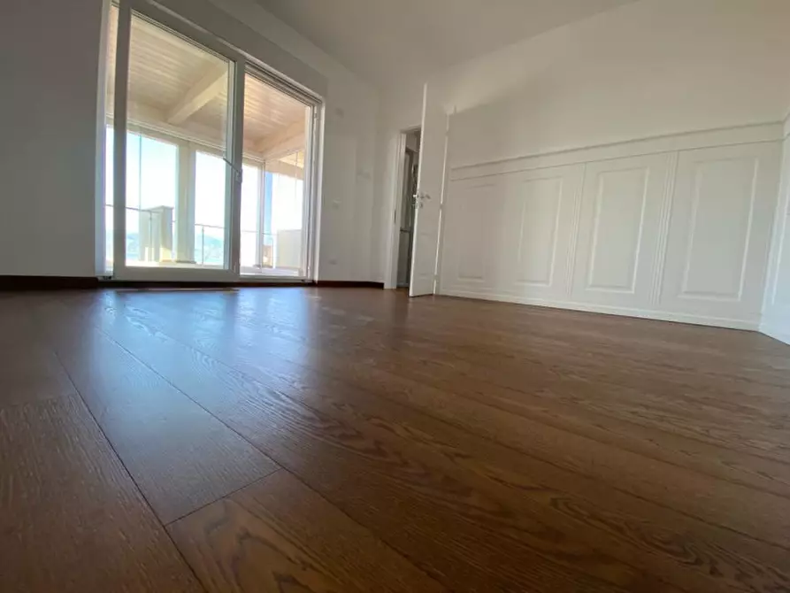 Immagine 8 di Attico in vendita  in viale Europa 129 a Reggio Di Calabria