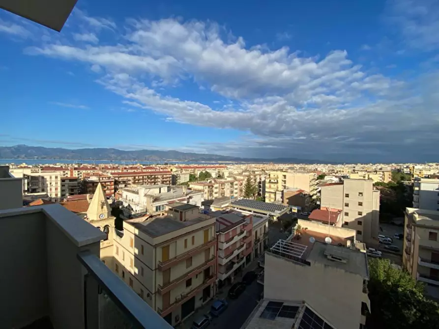 Immagine 15 di Attico in vendita  in viale Europa 129 a Reggio Di Calabria