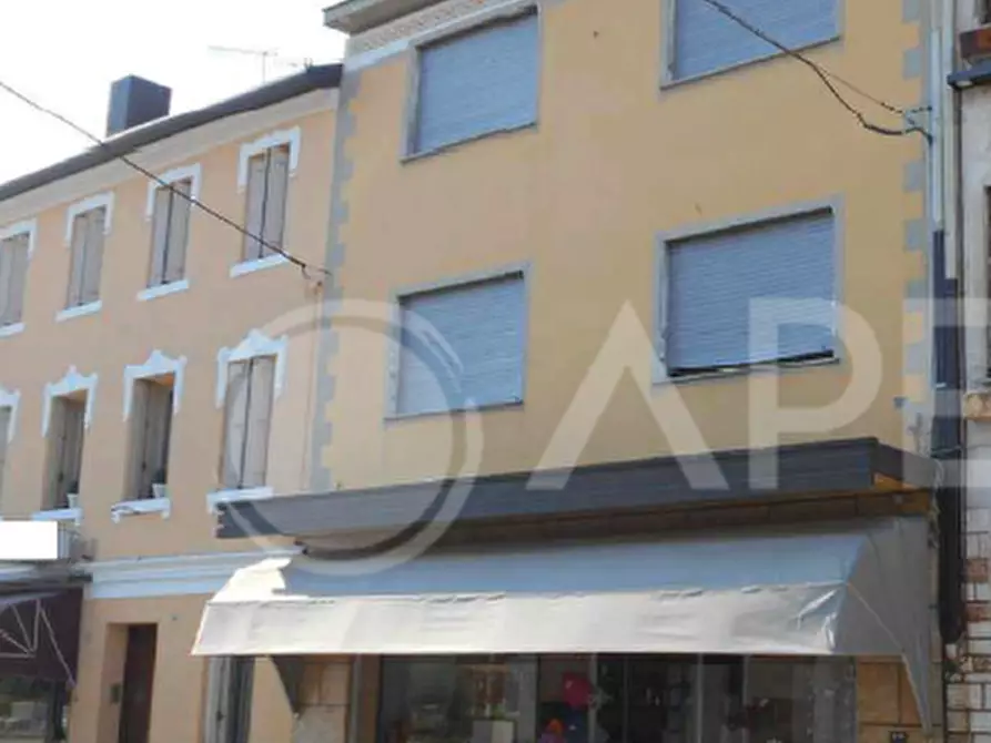 Immagine 1 di Negozio in vendita  in Vicolo Petrarca, 3 a San Martino Di Lupari