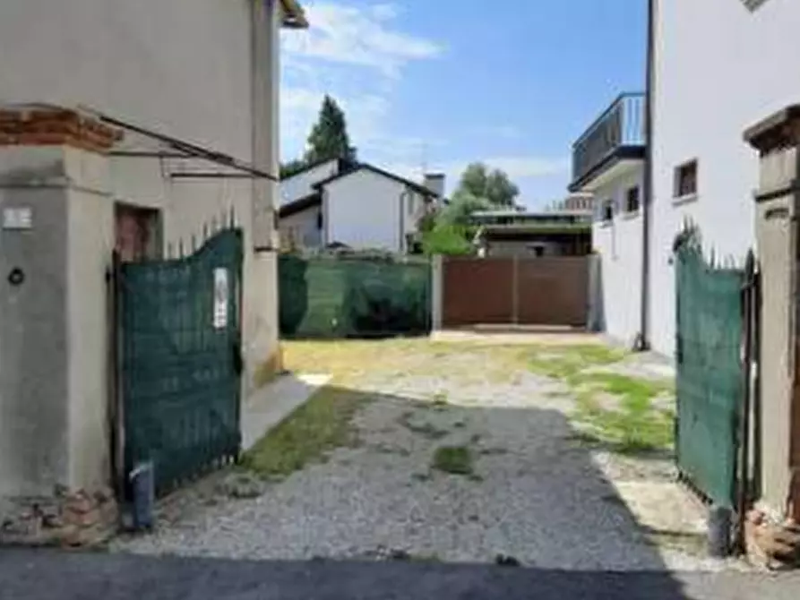 Immagine 4 di Casa indipendente in vendita  in Via Zero Branco a Mogliano Veneto