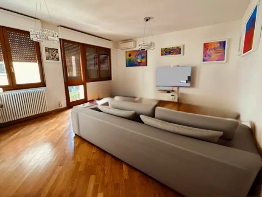 Immagine 1 di Appartamento in vendita  in Via Gian Battista Morgagni a Bologna