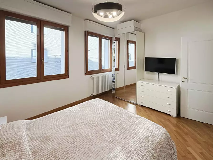 Immagine 12 di Appartamento in vendita  in Via Gian Battista Morgagni a Bologna