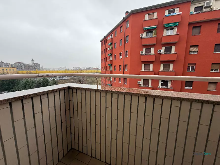 Immagine 34 di Appartamento in affitto  in Viale delle Rimembranze di Greco a Milano