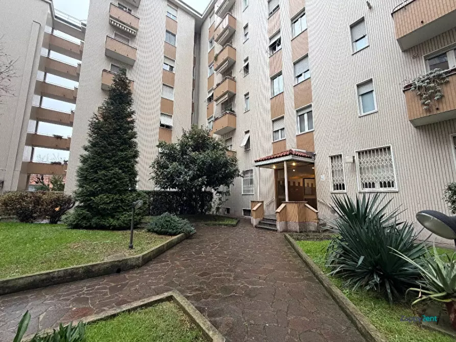 Immagine 30 di Appartamento in affitto  in Viale delle Rimembranze di Greco, 39 a Milano