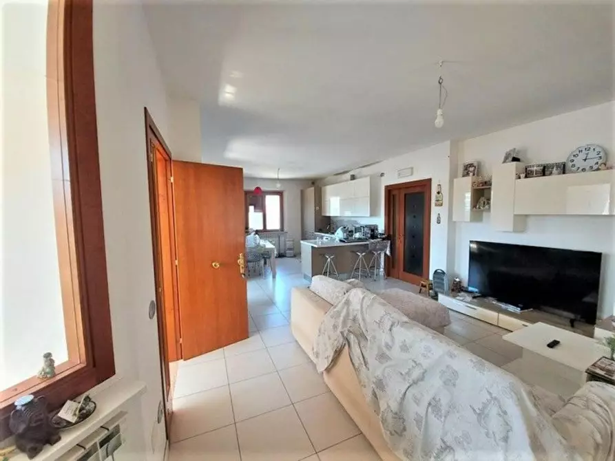 Immagine 6 di Appartamento in vendita  in Via Buscalferri, N. 3 a Caldarola