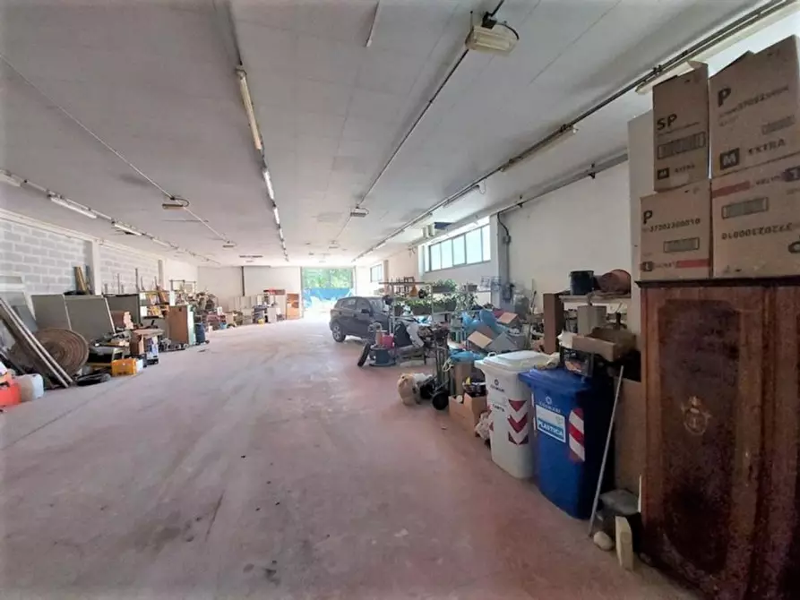 Immagine 12 di Capannone industriale in vendita  in Via Buscalferri, N. 3 a Caldarola