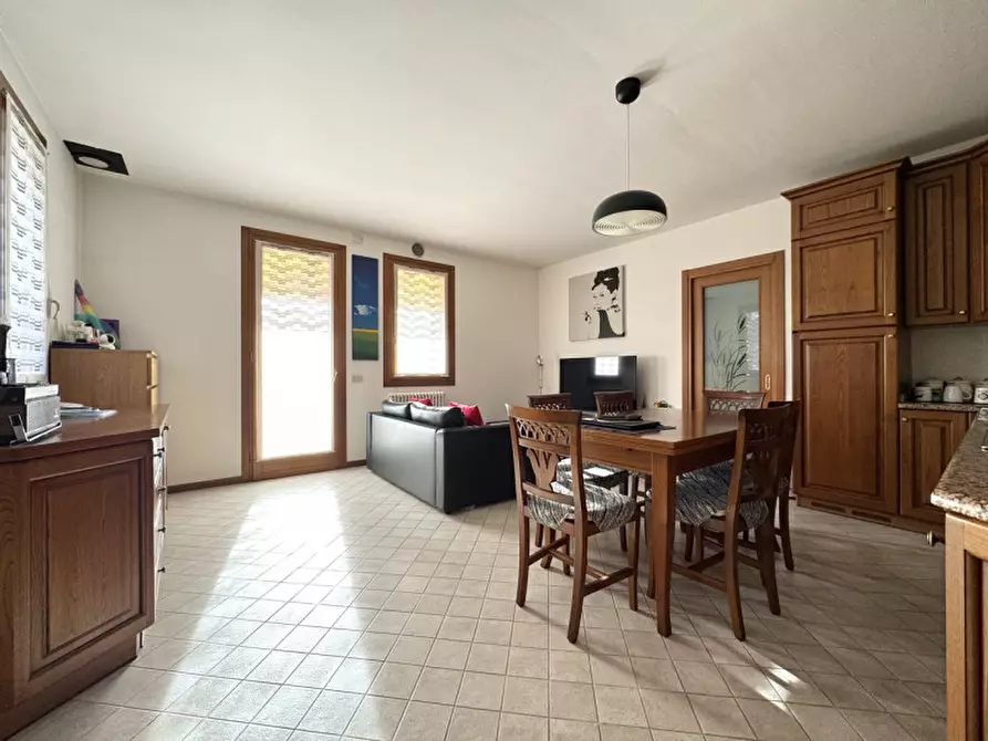 Immagine 1 di Appartamento in vendita  in Via Angarano a Colceresa