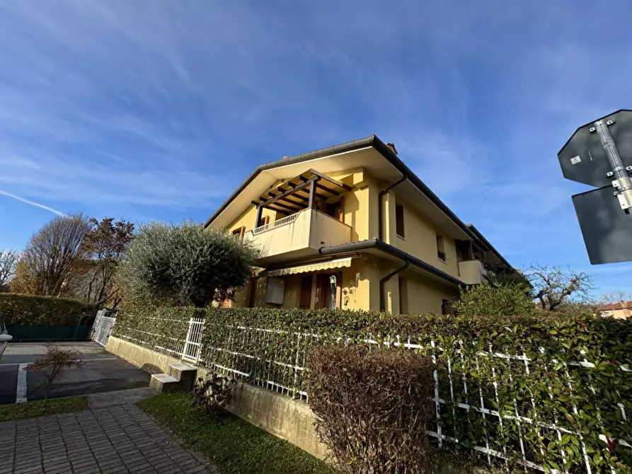 Immagine 14 di Appartamento in vendita  in Via Angarano a Colceresa