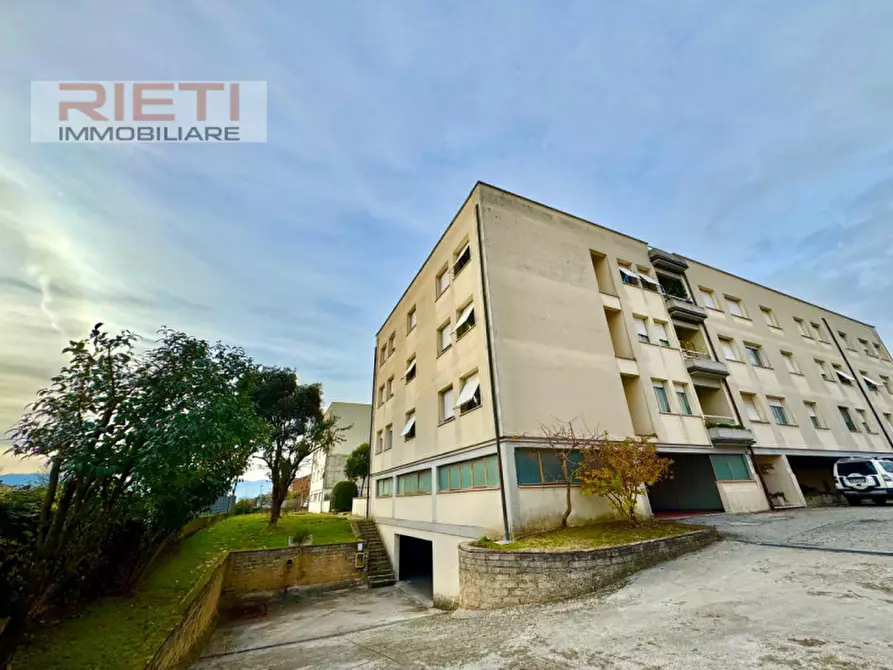 Immagine 1 di Appartamento in vendita  in largo wanda pitoni, 2 a Rieti