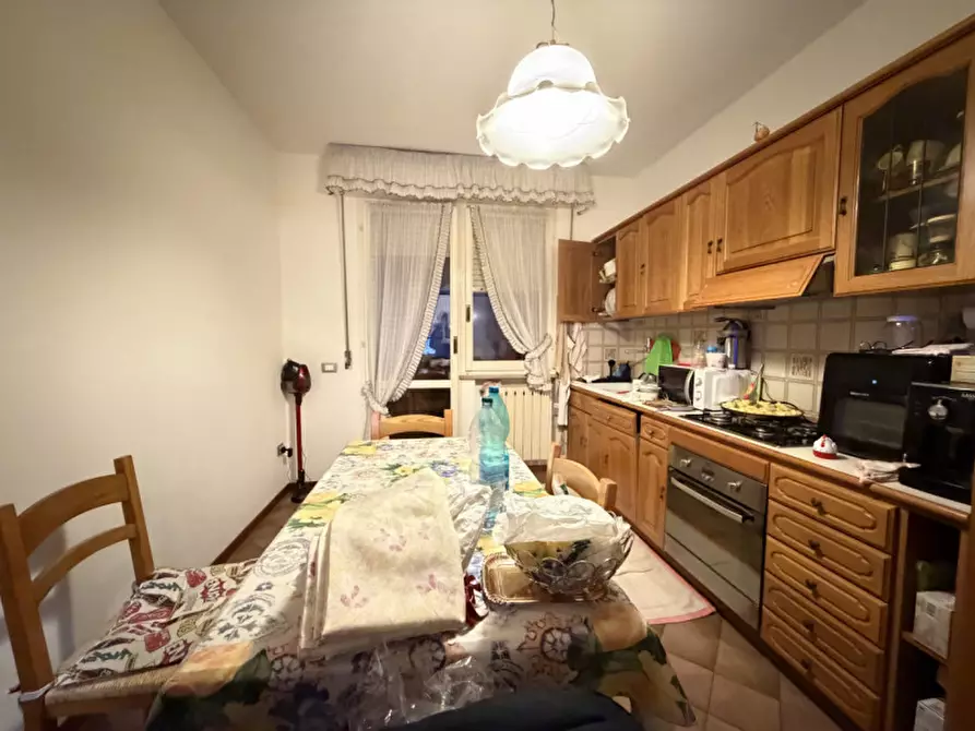 Immagine 6 di Appartamento in vendita  a Senigallia