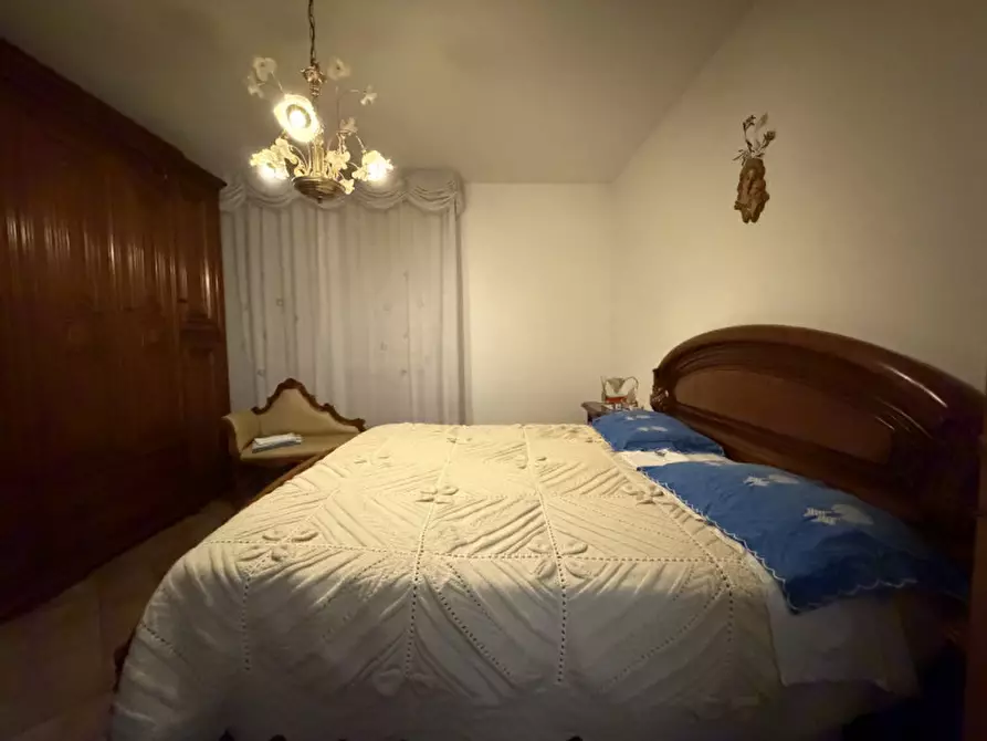 Immagine 12 di Appartamento in vendita  a Senigallia