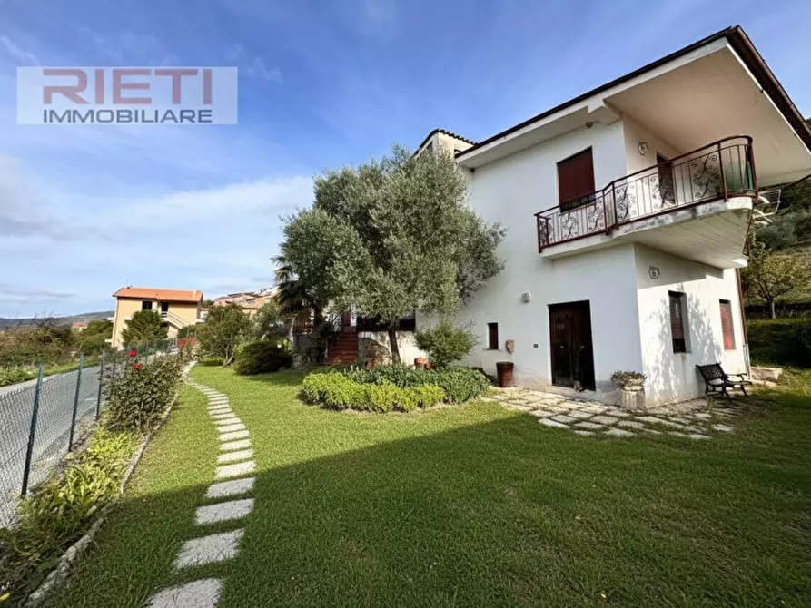 Immagine 3 di Villa in vendita  in via giacomo matteotti, 6 a Cantalice