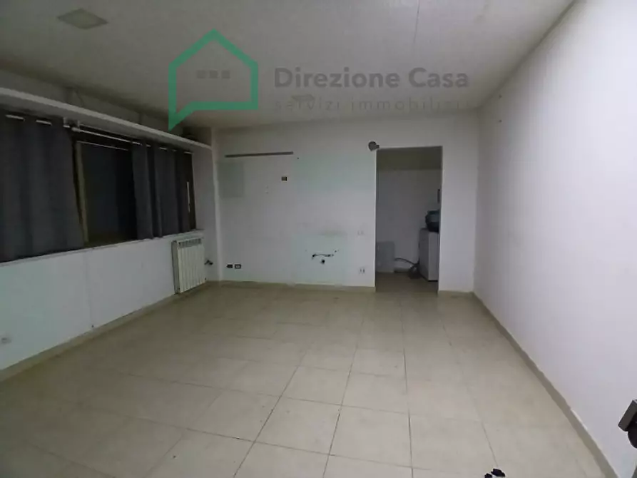 Immagine 3 di Ufficio in affitto  in Via Ponti Rossi a Napoli