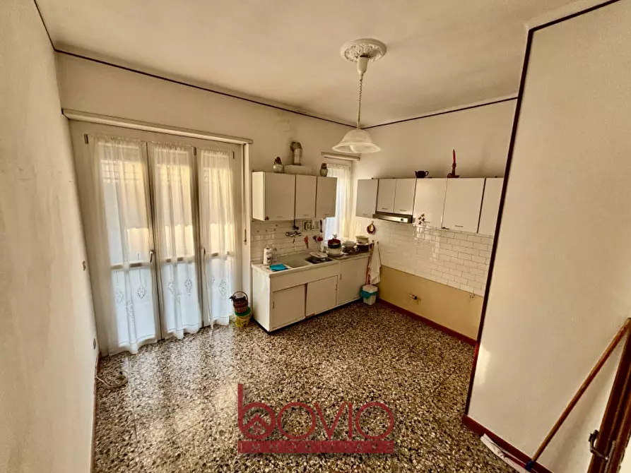 Immagine 15 di Appartamento in vendita  in Via Gian Antonio Momo 14 a Chivasso