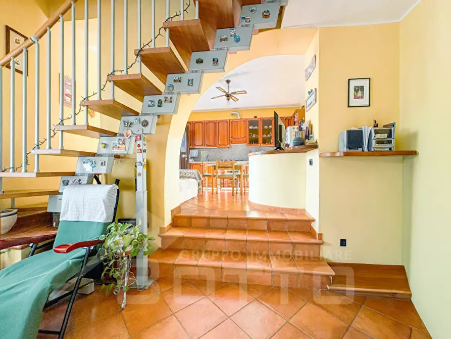 Immagine 2 di Villetta a schiera in vendita  in via santa maria n 40 a Bellinzago Novarese