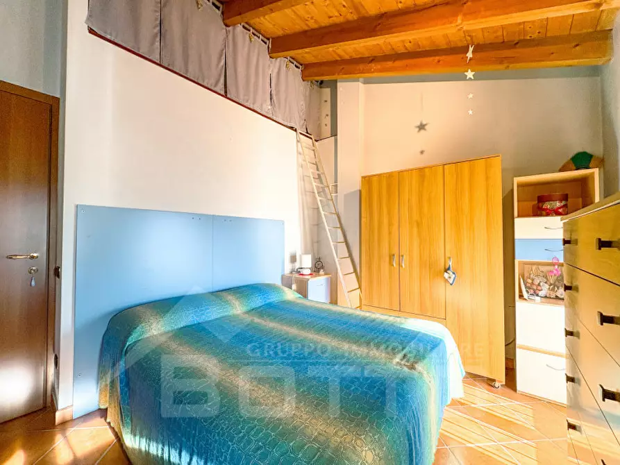 Immagine 13 di Villetta a schiera in vendita  in via santa maria n 40 a Bellinzago Novarese