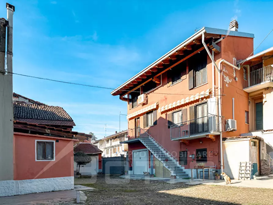 Immagine 27 di Villetta a schiera in vendita  in via santa maria n 40 a Bellinzago Novarese