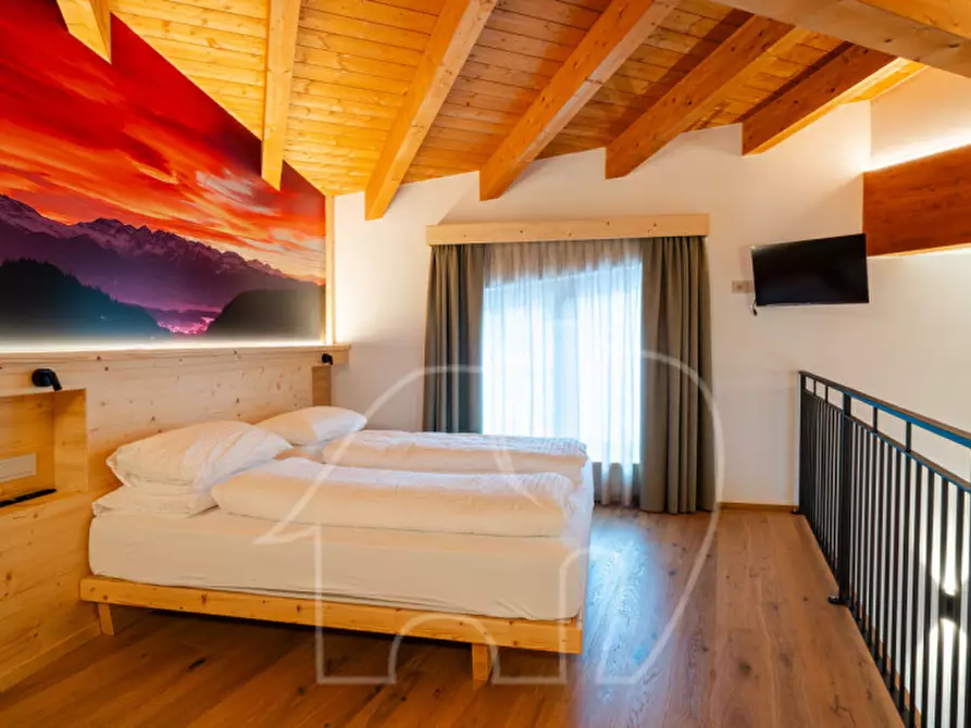 Immagine 7 di Bed & Breakfast in vendita  a Cavareno