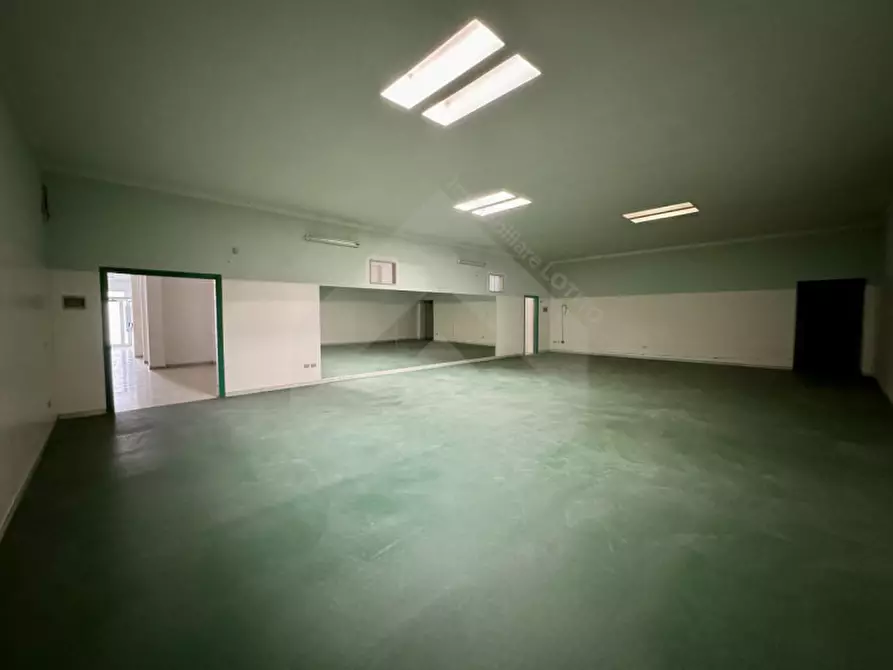Immagine 5 di Ufficio in affitto  in Via Potenza a Andria