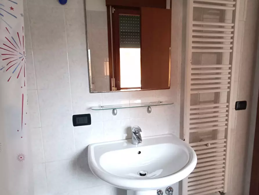 Immagine 9 di Appartamento in affitto  in Via Ancona a Torri Di Quartesolo