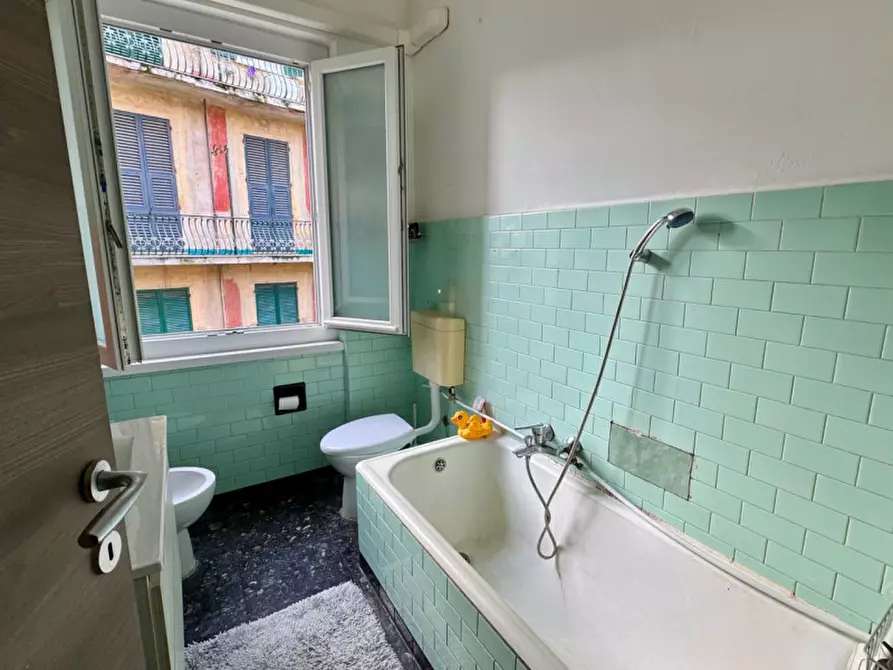 Immagine 9 di Appartamento in vendita  in Via Roma a Santa Margherita Ligure