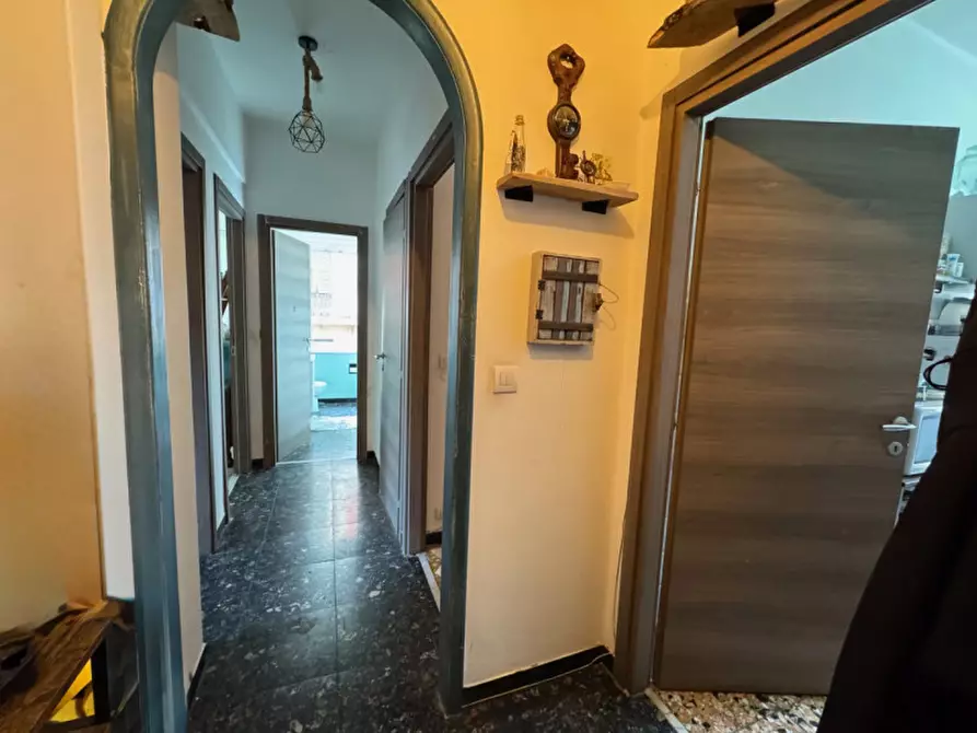 Immagine 11 di Appartamento in vendita  in Via Roma a Santa Margherita Ligure